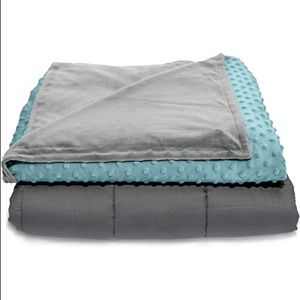 Super comfy weighted blanket